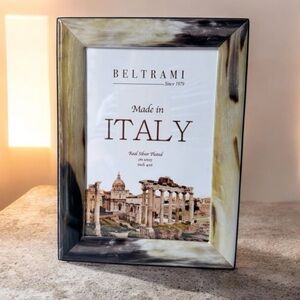 Marble-Effect Picture Frame in Cream and Brown modern made in Italy. 4”x6 photo